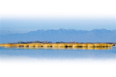 <p>　　沙湖風(fēng)景區(qū)空氣通透水天一色。</p>